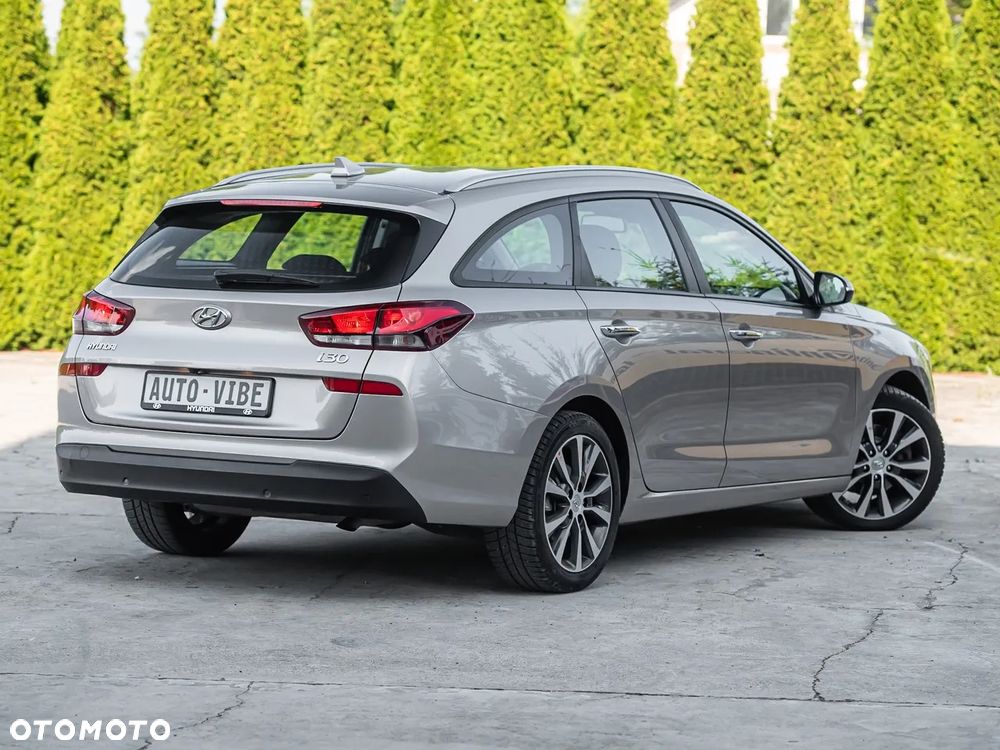 Hyundai i30 1.4 T-GDI Premiere Luxury - 13