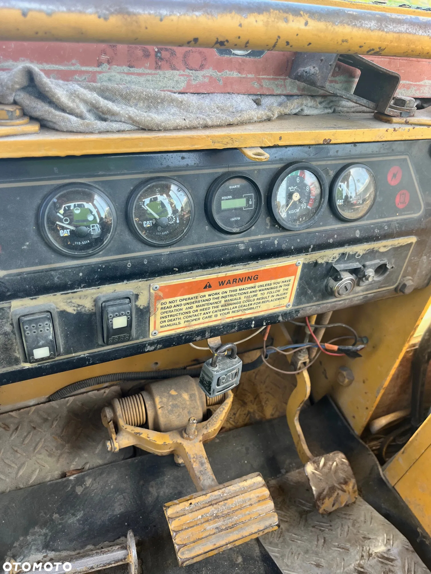 Caterpillar cat D4C - 4