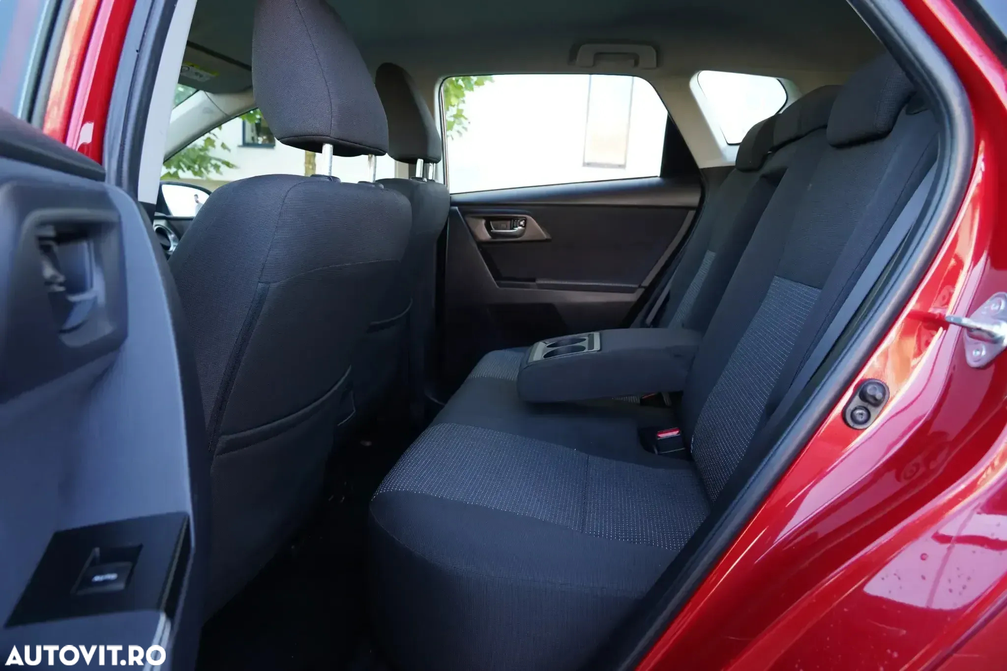 Toyota Auris 2.0 D-4D Comfort - 16