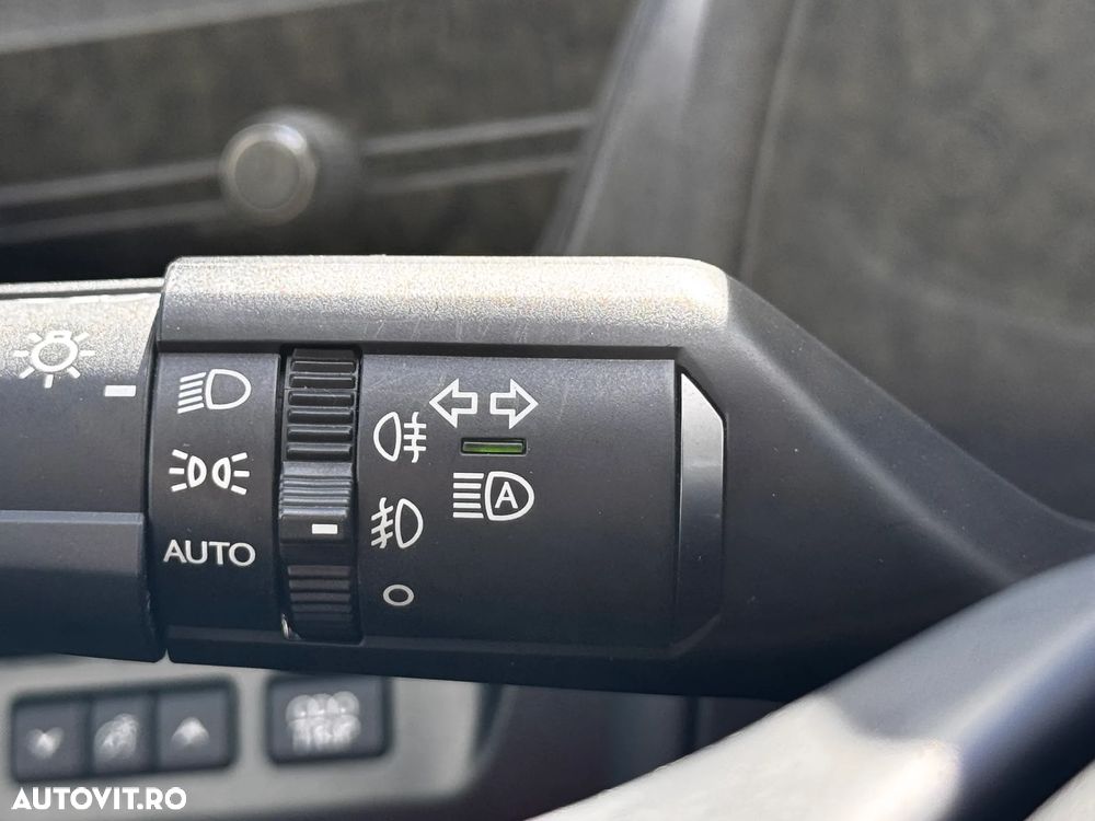 Lexus UX - 37