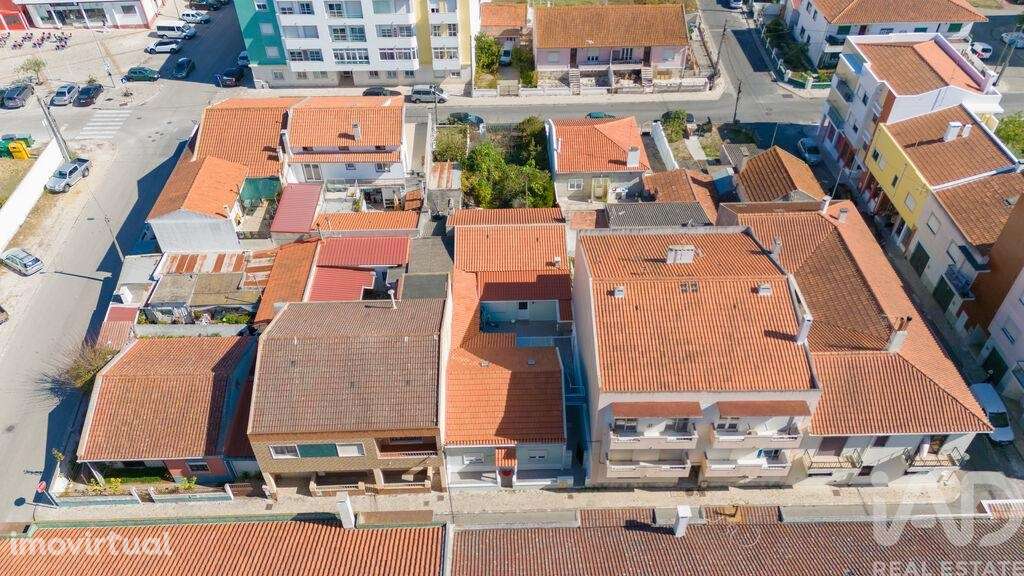 Casa / Villa T5 em Caldas da Rainha - Santo Onofre e Serra do Bouro de - Grande imagem: 2/19