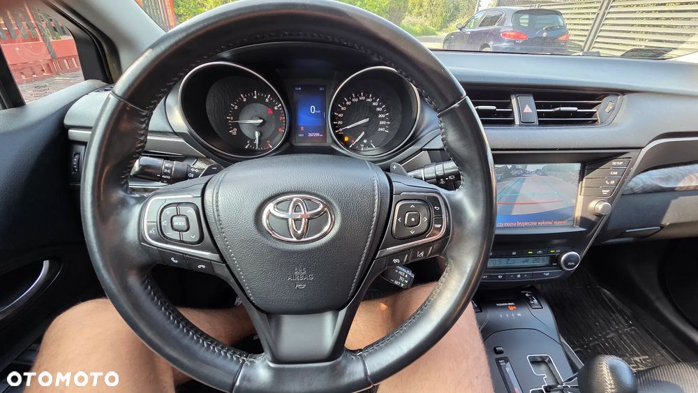 Toyota Avensis 2.0 Selection MS - 15