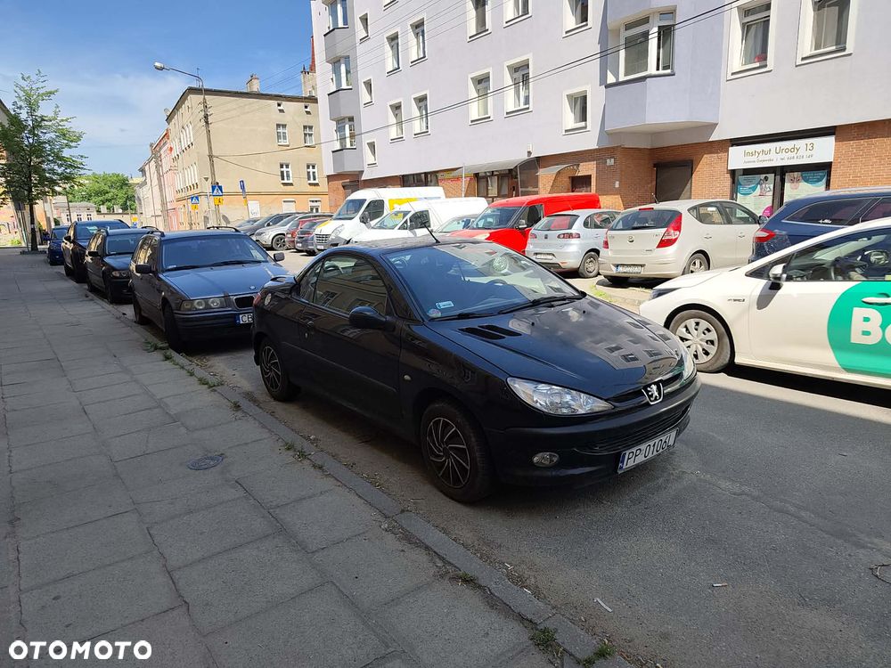 Peugeot 206 CC - 2