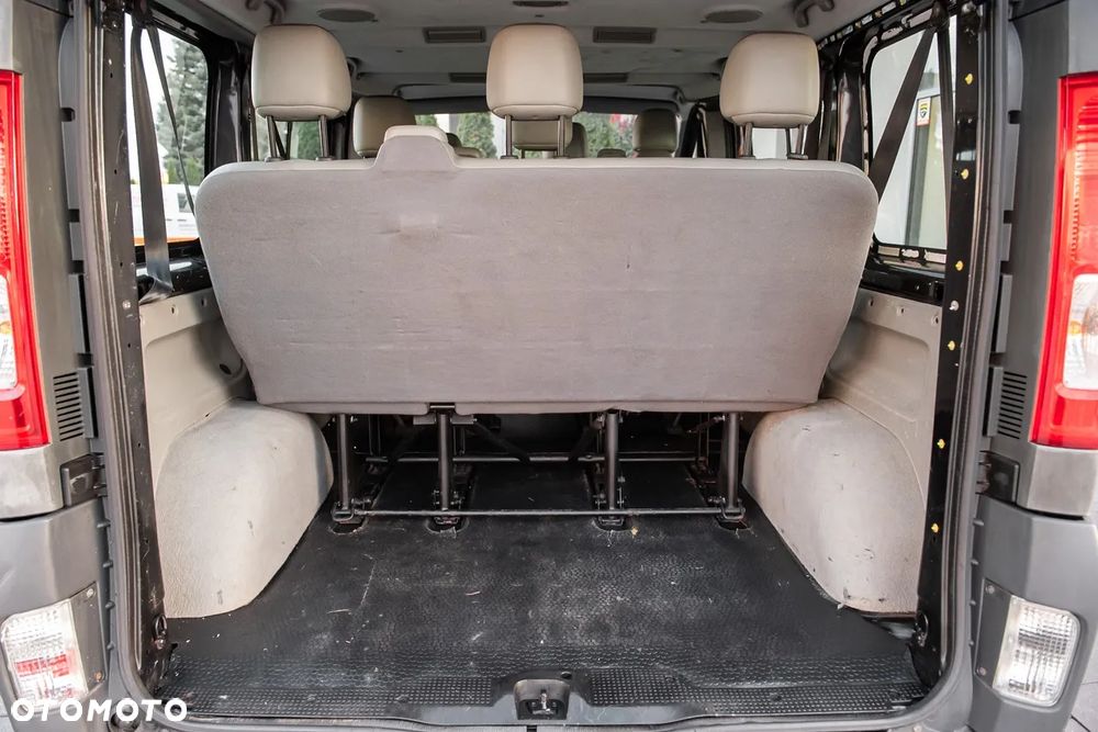 Opel Vivaro - 16