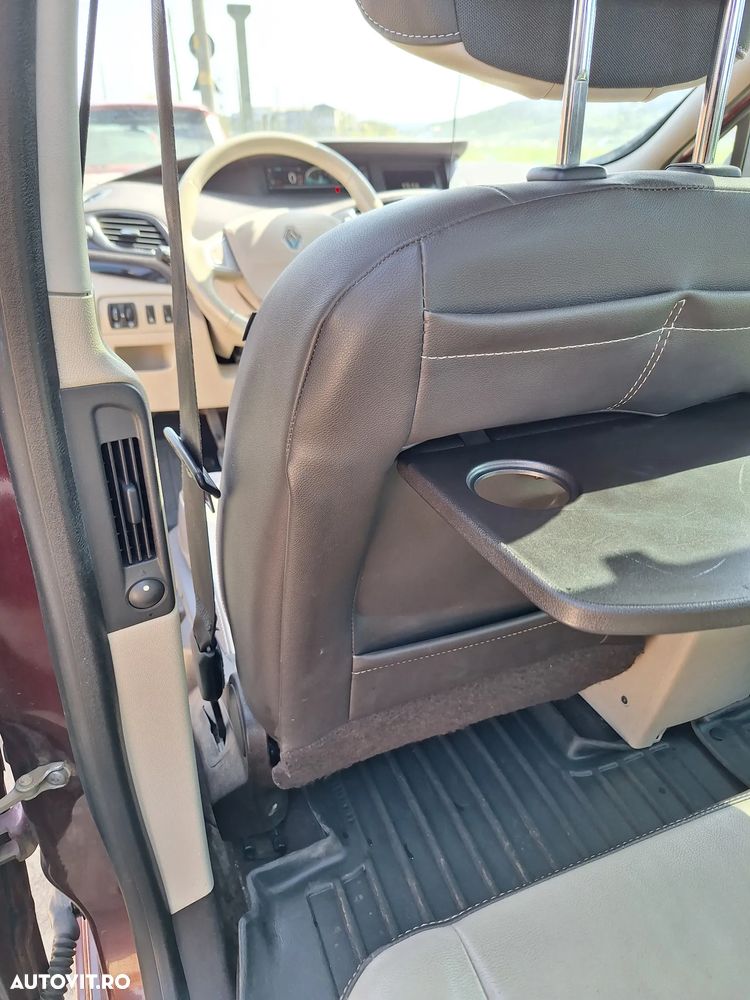 Renault Scenic - 9