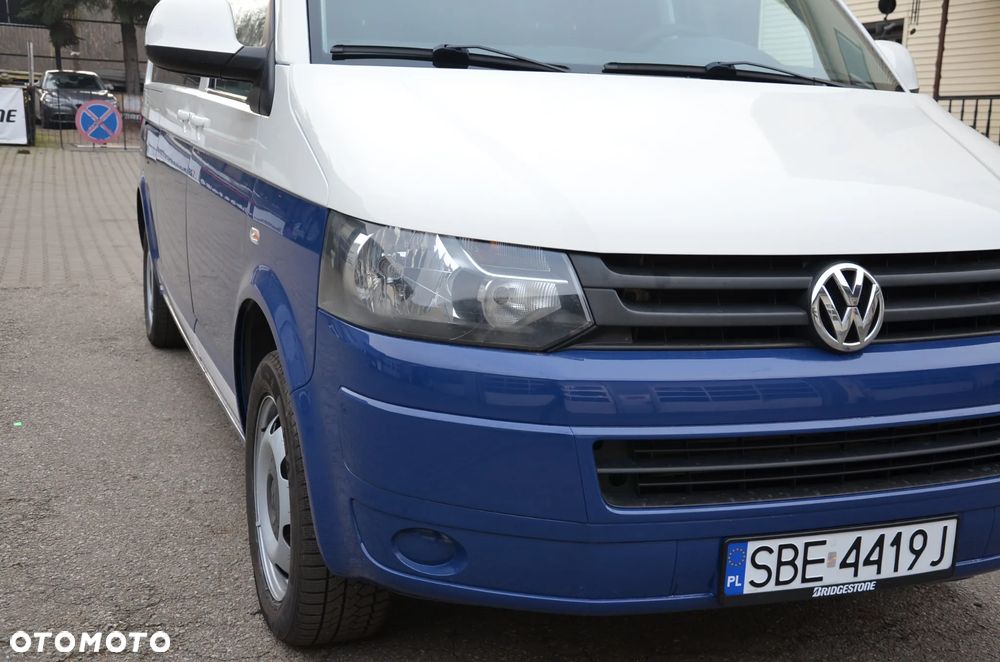 Volkswagen Caravelle - 20