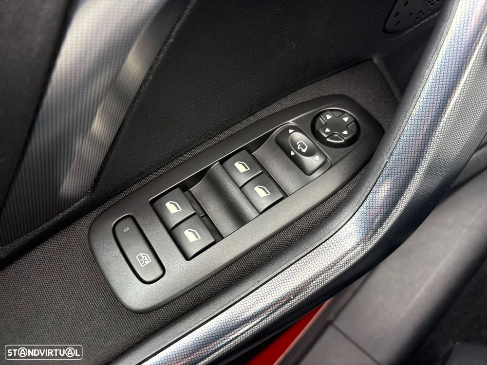 Peugeot 2008 1.2 PureTech Allure - 10