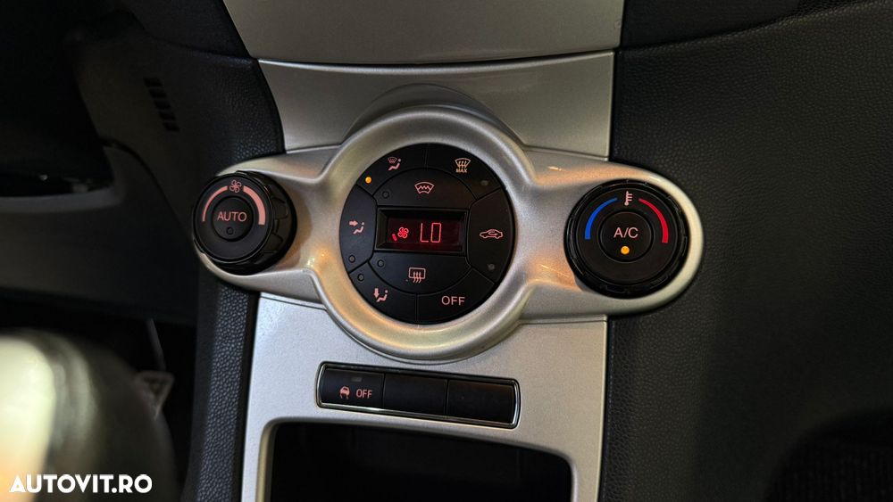 Ford Fiesta 1.6 TDCi Ghia - 20