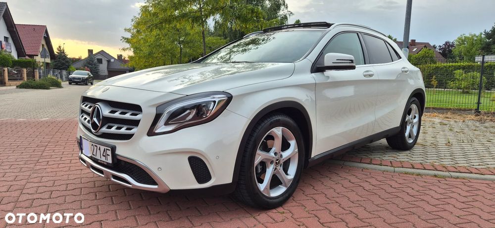 Mercedes-Benz GLA 200 (CDI) d Urban - 3