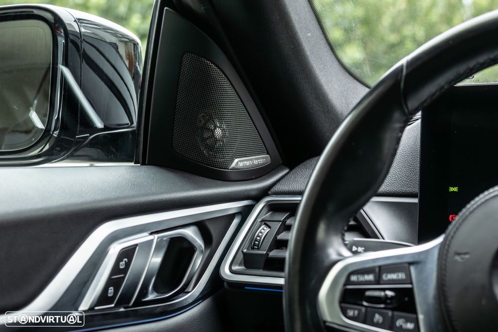 BMW i4 eDrive40 Desportiva M - 27