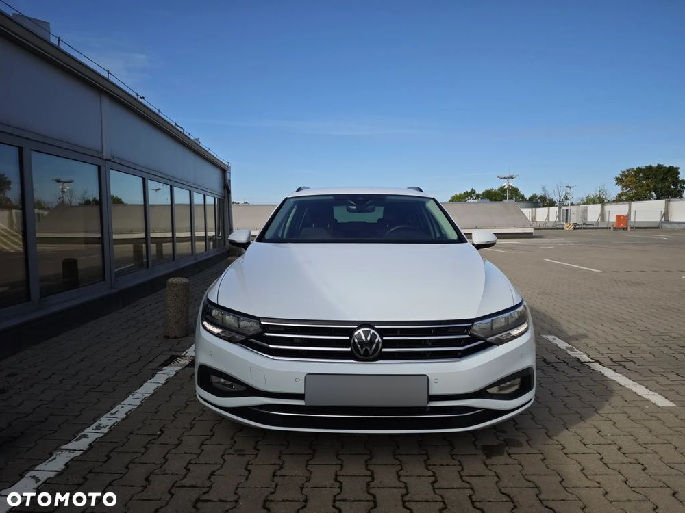 Volkswagen Passat 2.0 TSI Business DSG - 7
