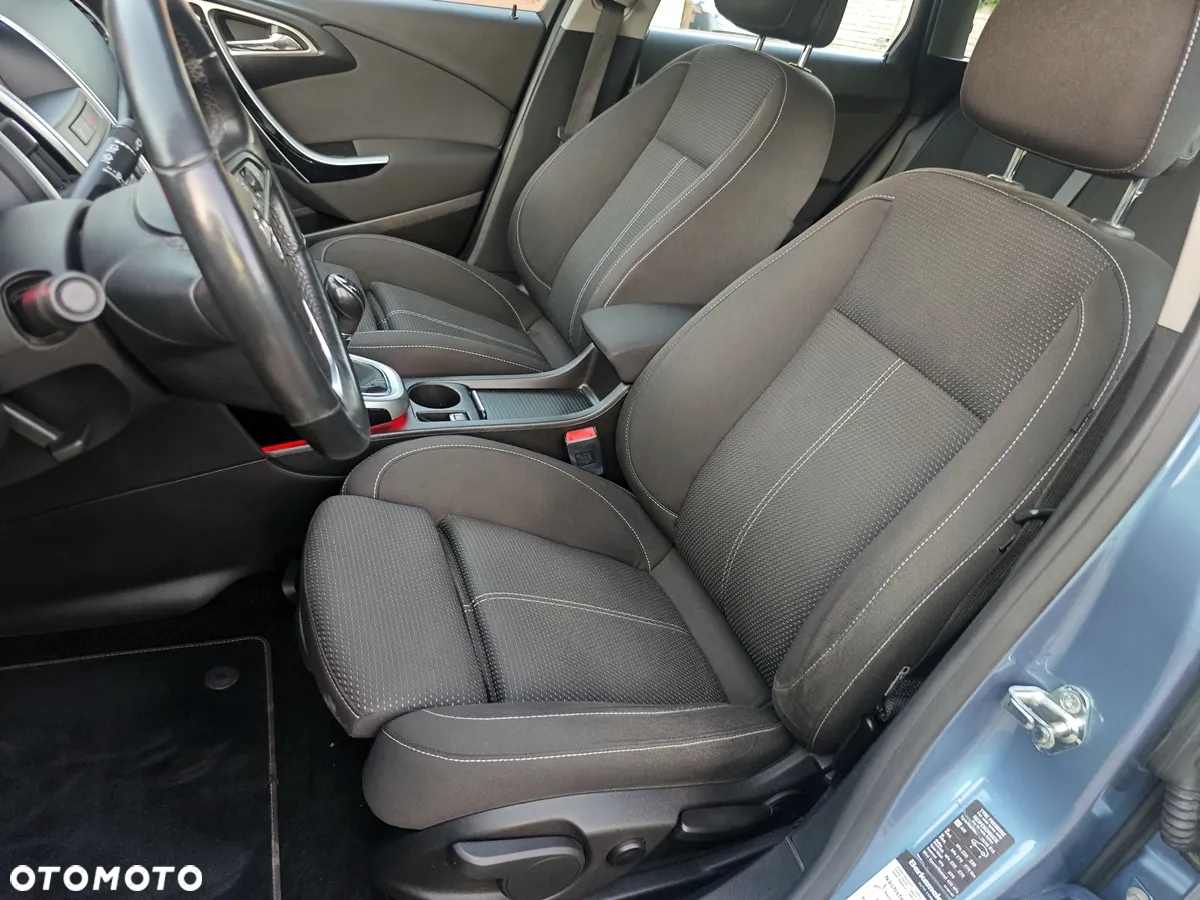 Opel Astra IV 1.4 T Cosmo - 8