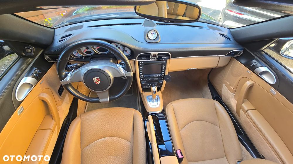 Porsche 911 Carrera S PDK - 26