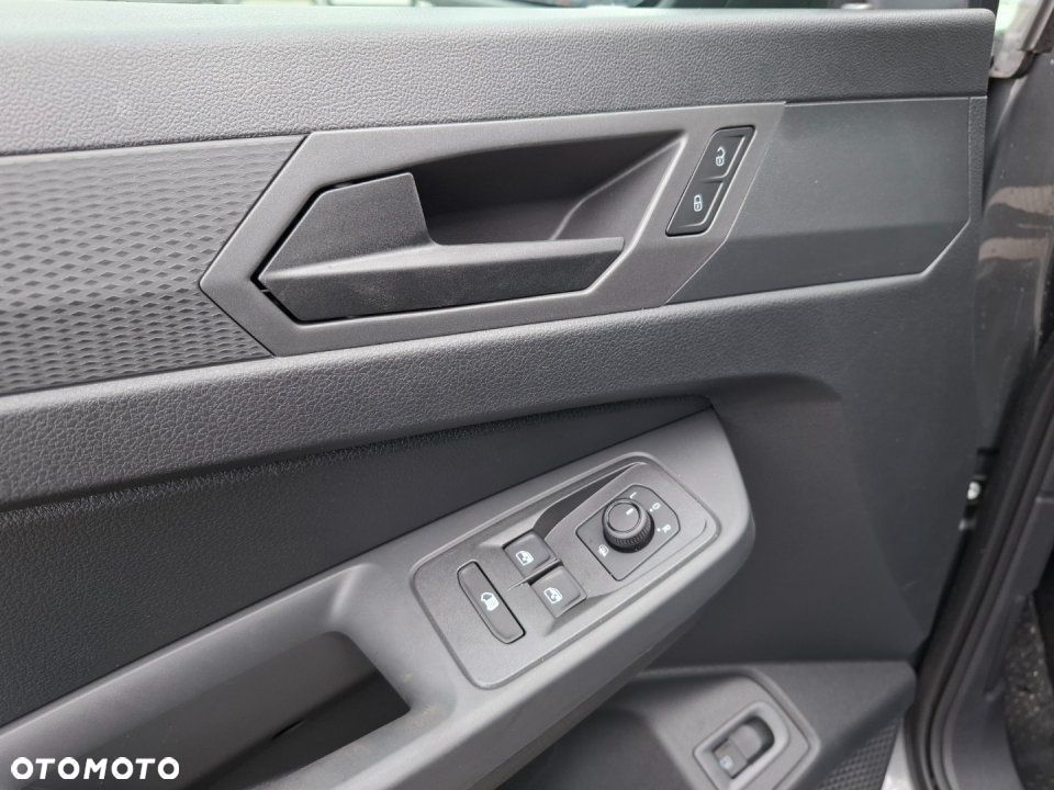 Ford Transit Connect - 13