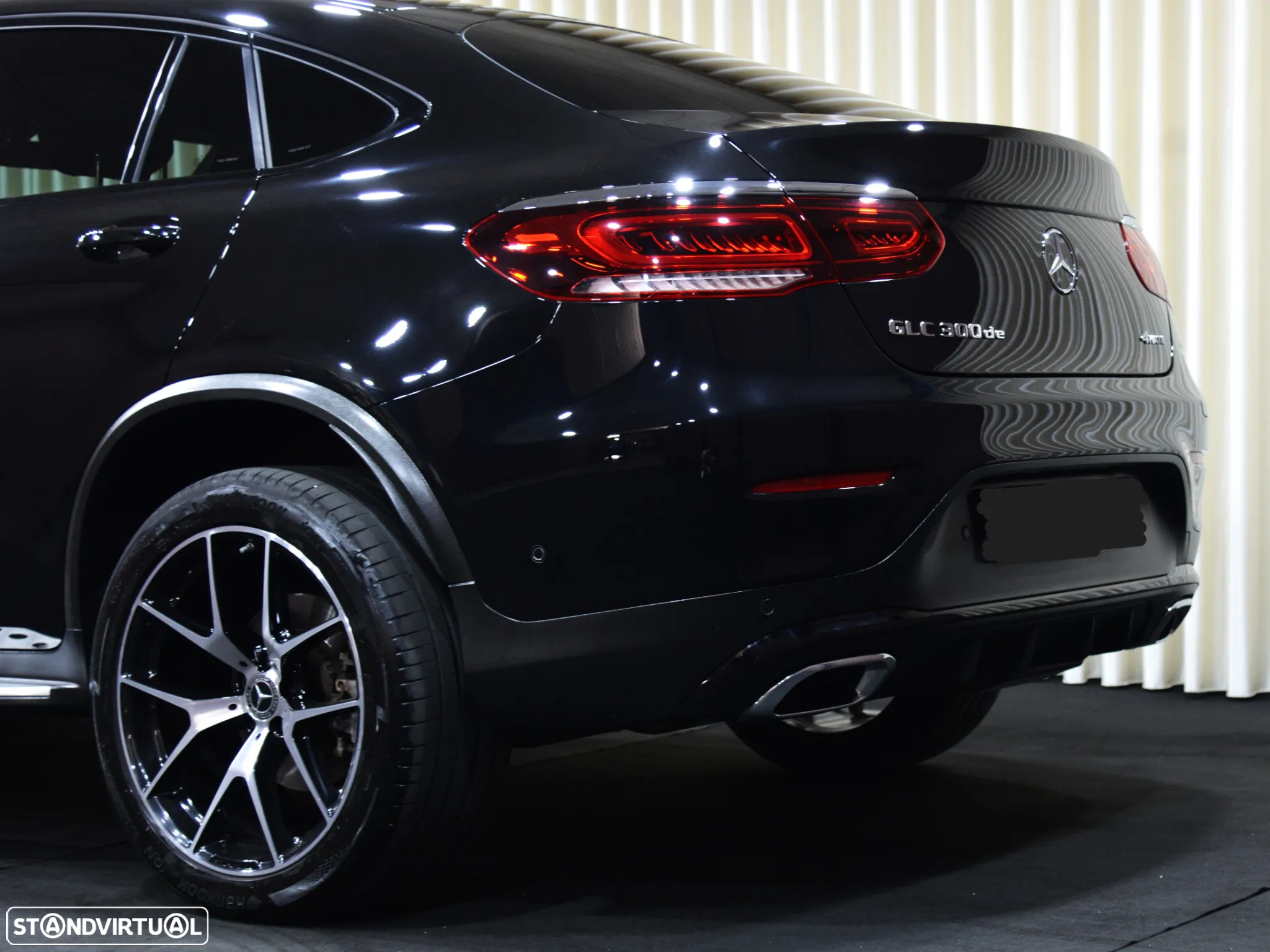 Mercedes-Benz GLC 300 de Coupé 4Matic - 11