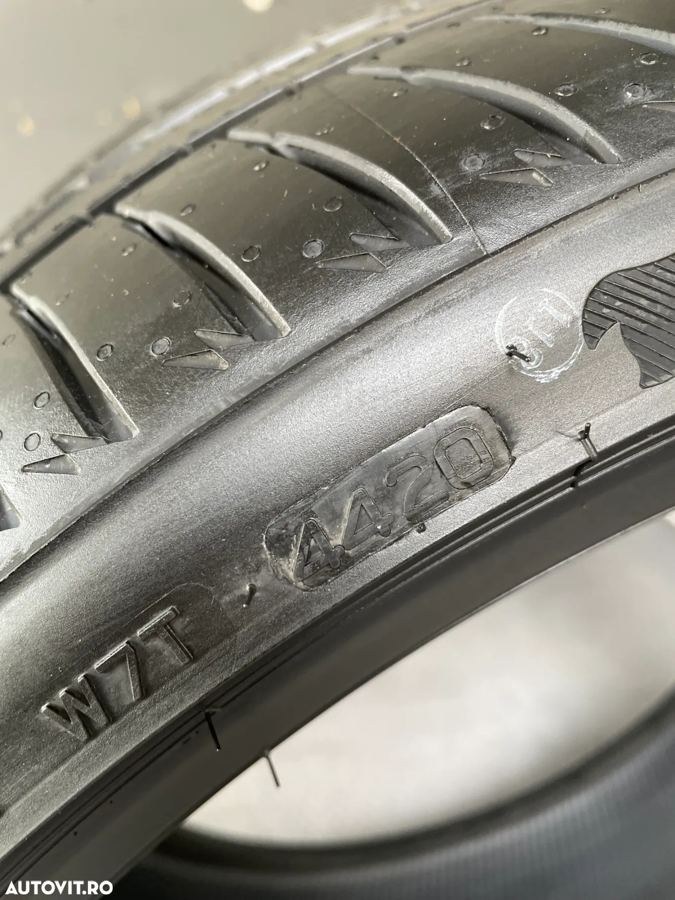 Anvelope noi  vara FIRESTONE 255/30 R19 ROADHAWK 91Y XL - 2
