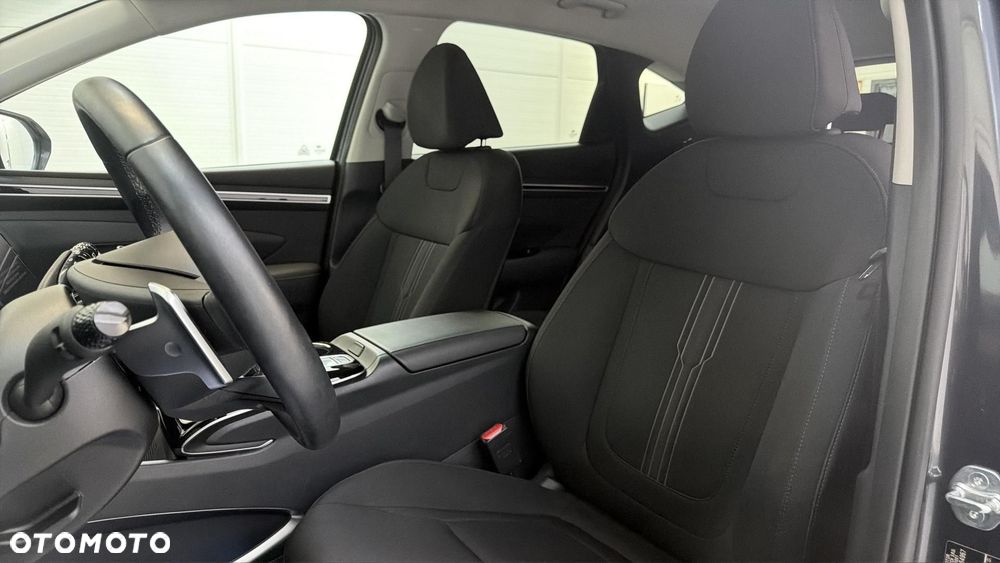 Hyundai Tucson 1.6 T-GDi HEV Modern 2WD - 11