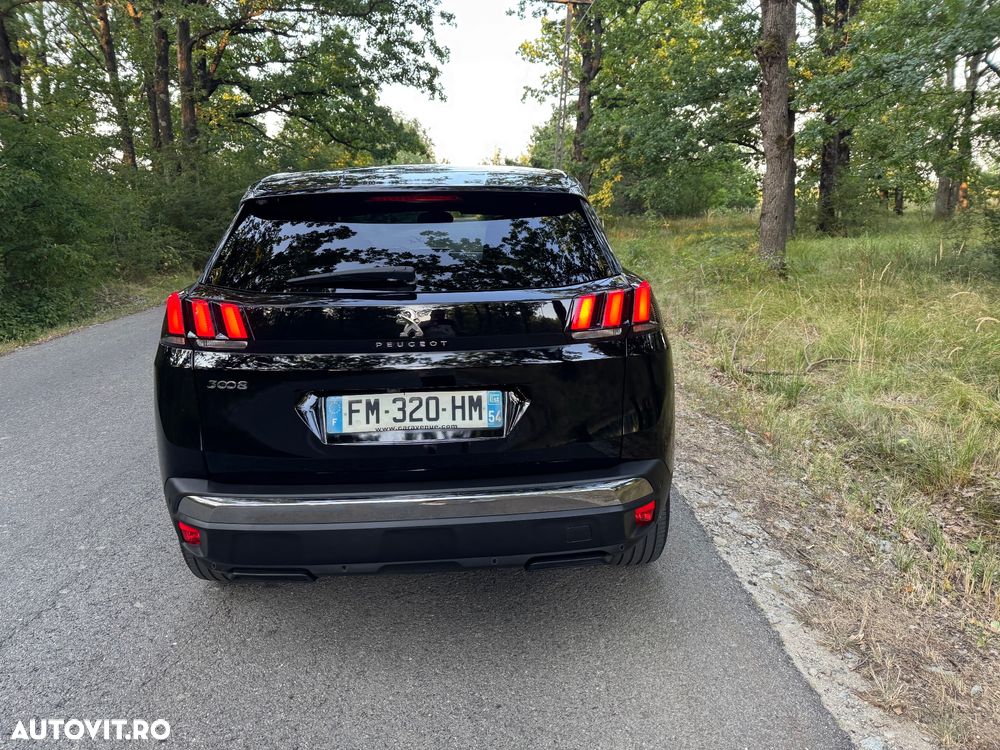 Peugeot 3008 1.5 BlueHDI S&S EAT8 Allure - 24