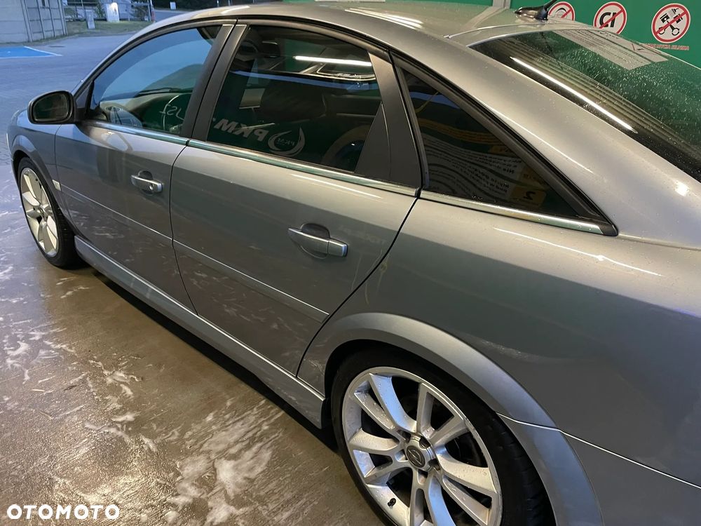 Opel Vectra 2.0 T Cosmo - 11