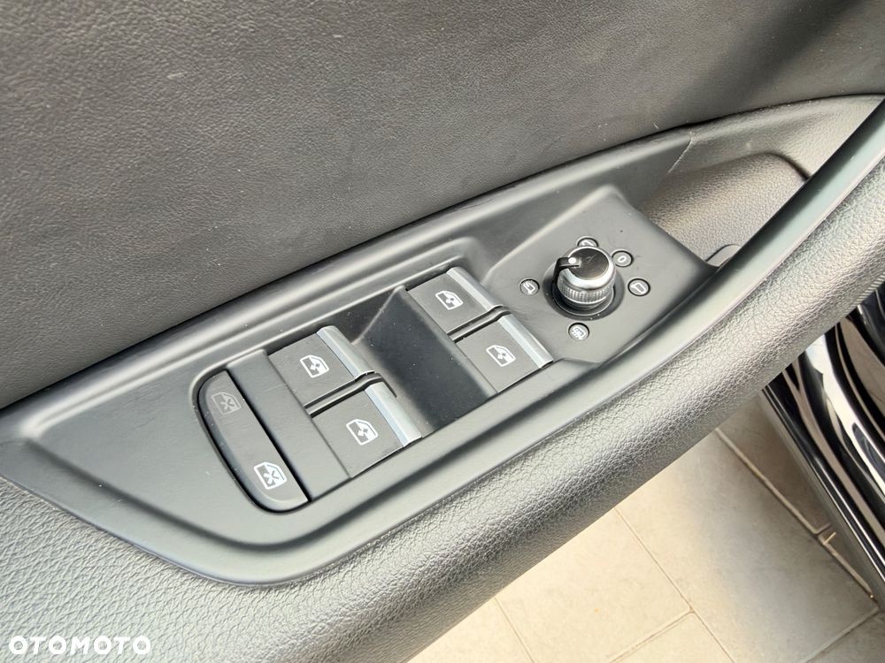 Audi A4 Avant 2.0 TDI S tronic sport - 37
