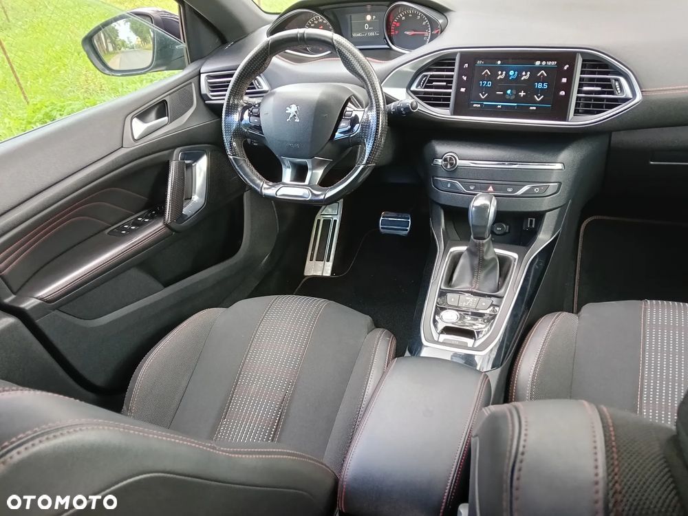 Peugeot 308 PureTech 130 GPF EAT8 Black Edition - 15