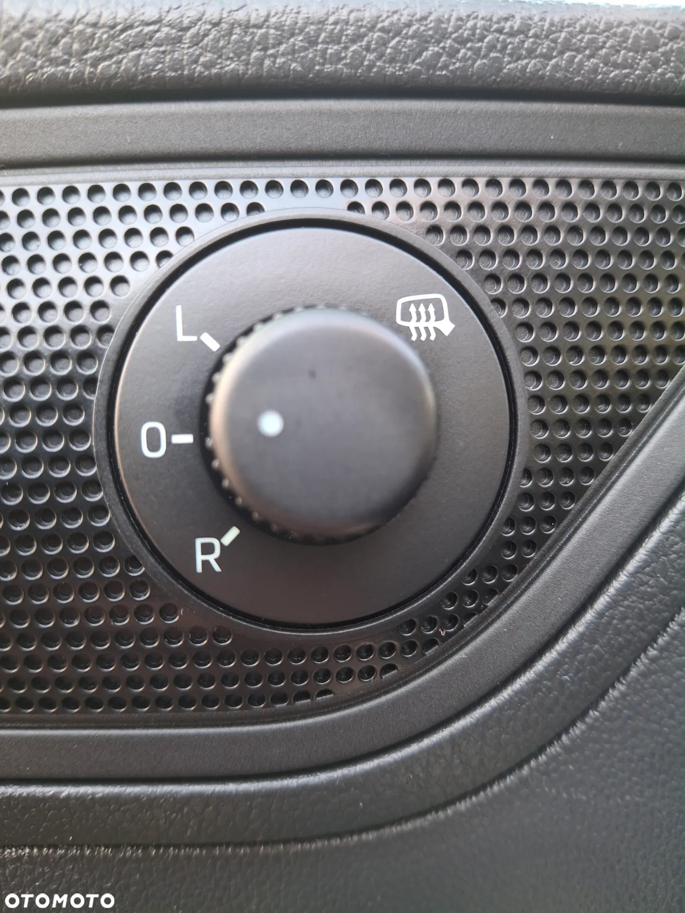 Skoda RAPID 1.0 TSI Ambition - 16