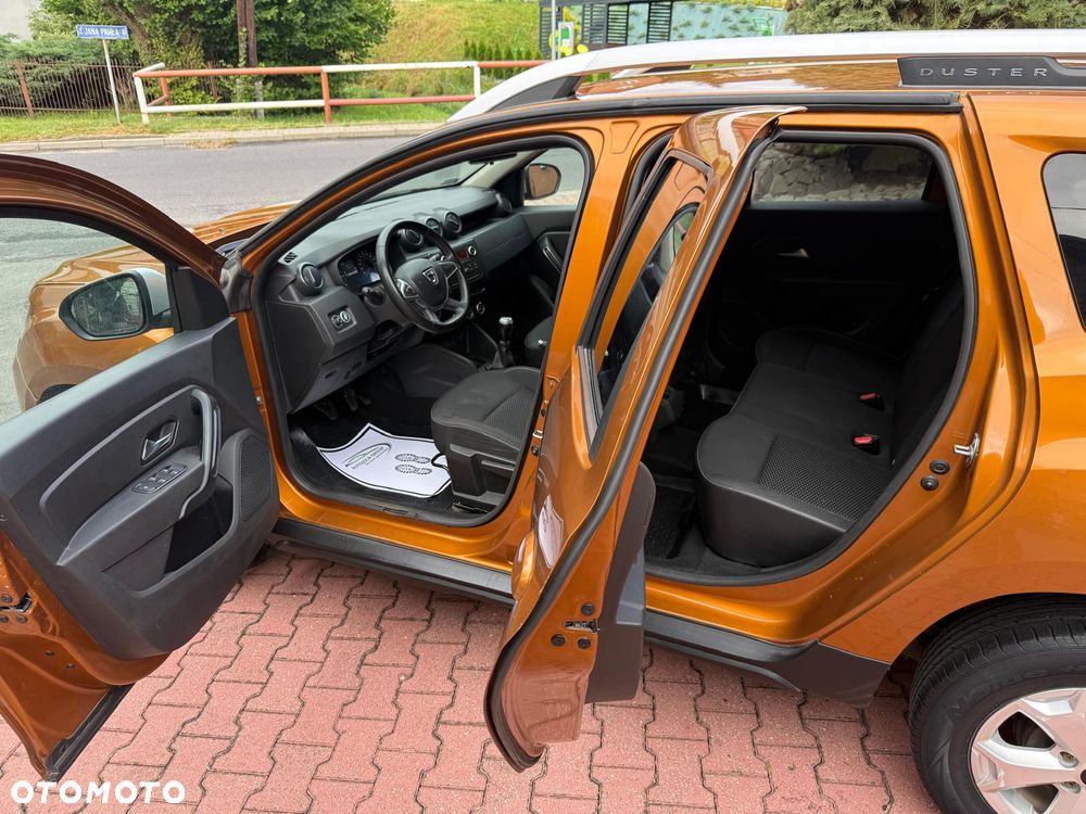 Dacia Duster 1.6 SCe Laureate S&S - 12