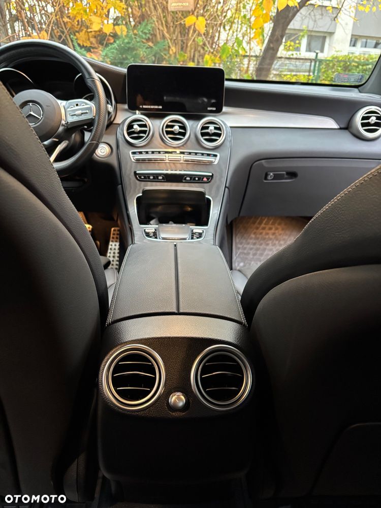 Mercedes-Benz GLC 200 - 26