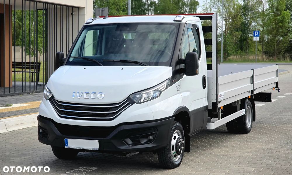 Iveco ❗️❗️DAILY 3.0 180KM MAXI 50C18 JAK NOWY ❗️❗️MODEL 2024 / BLOKADA MOSTU / SKRZYNIA OTWARTA WIDAR 10 PALET / 3500KG HAK / PIERWSZY WŁASCICIEL / NAVI / KAMERA COFANIA / FULL LED / TEMPOMAT AKTYWNY / BLIŹNIAKI / BURTY ALUMINIOWE / WERSJA WZMOCNIONA / FULL OPCJA / SERWIS ASO / SALON POLSKA / 35C15 50C15 35C18❗❗ JAK Z SALONU - NOWY -❗❗ - 11