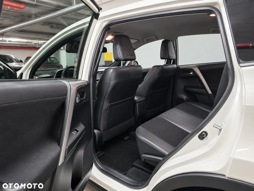 Toyota Rav4 2016 photo 4
