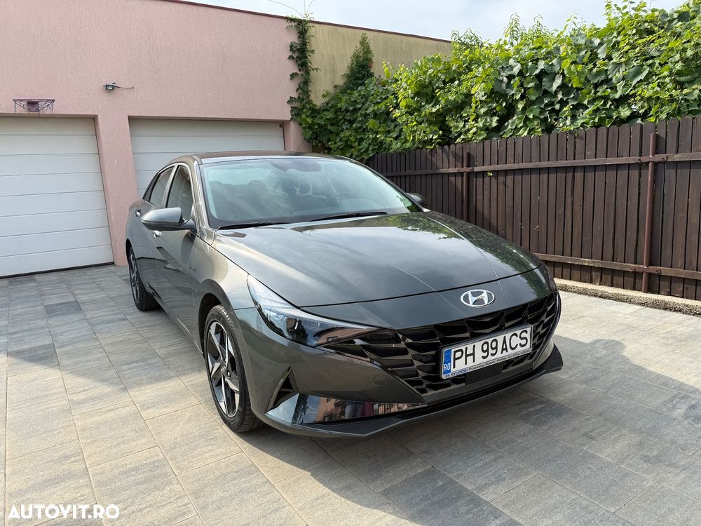 Hyundai Elantra 1.6 l 123 CP CVT Exclusive - 1