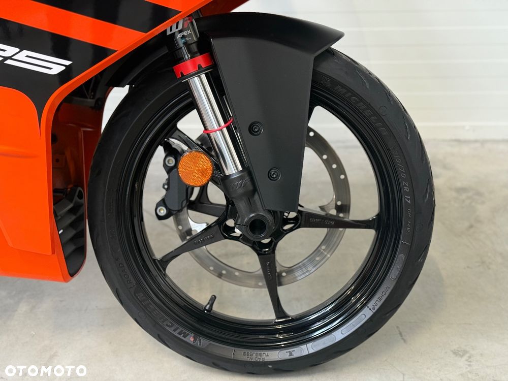 KTM RC 125 - 11