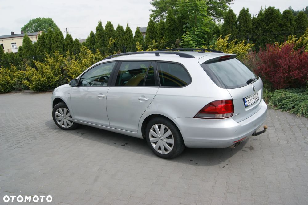 Volkswagen Golf Variant 2.0 TDI DPF DSG MATCH - 4