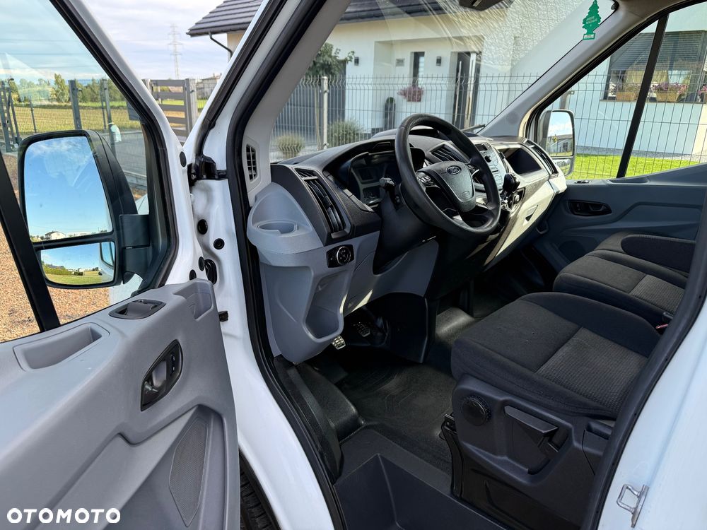Ford Transit - 9