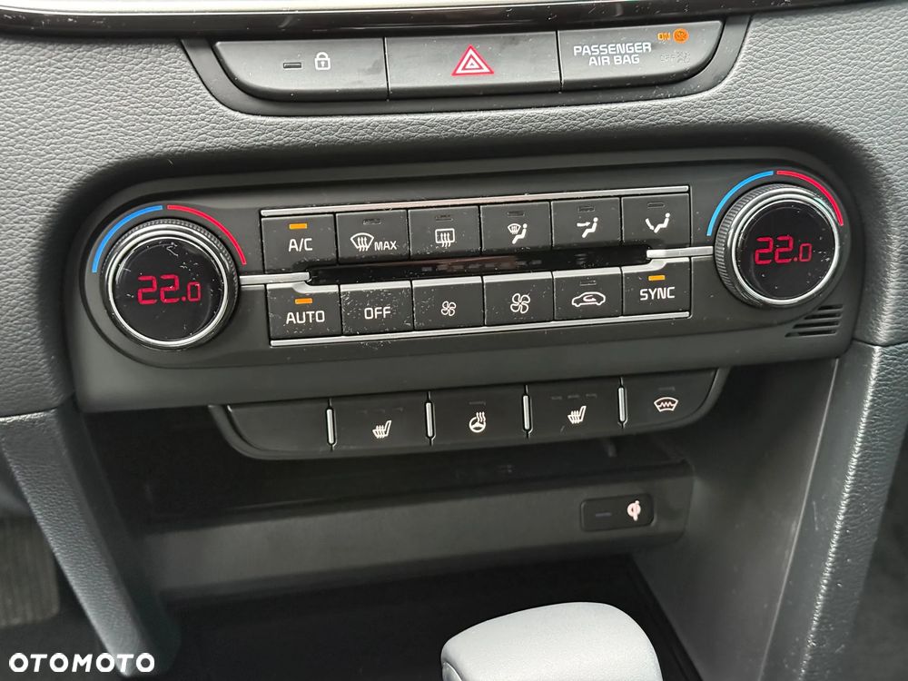 Kia XCeed 1.6 T-GDI Business Line DCT - 27