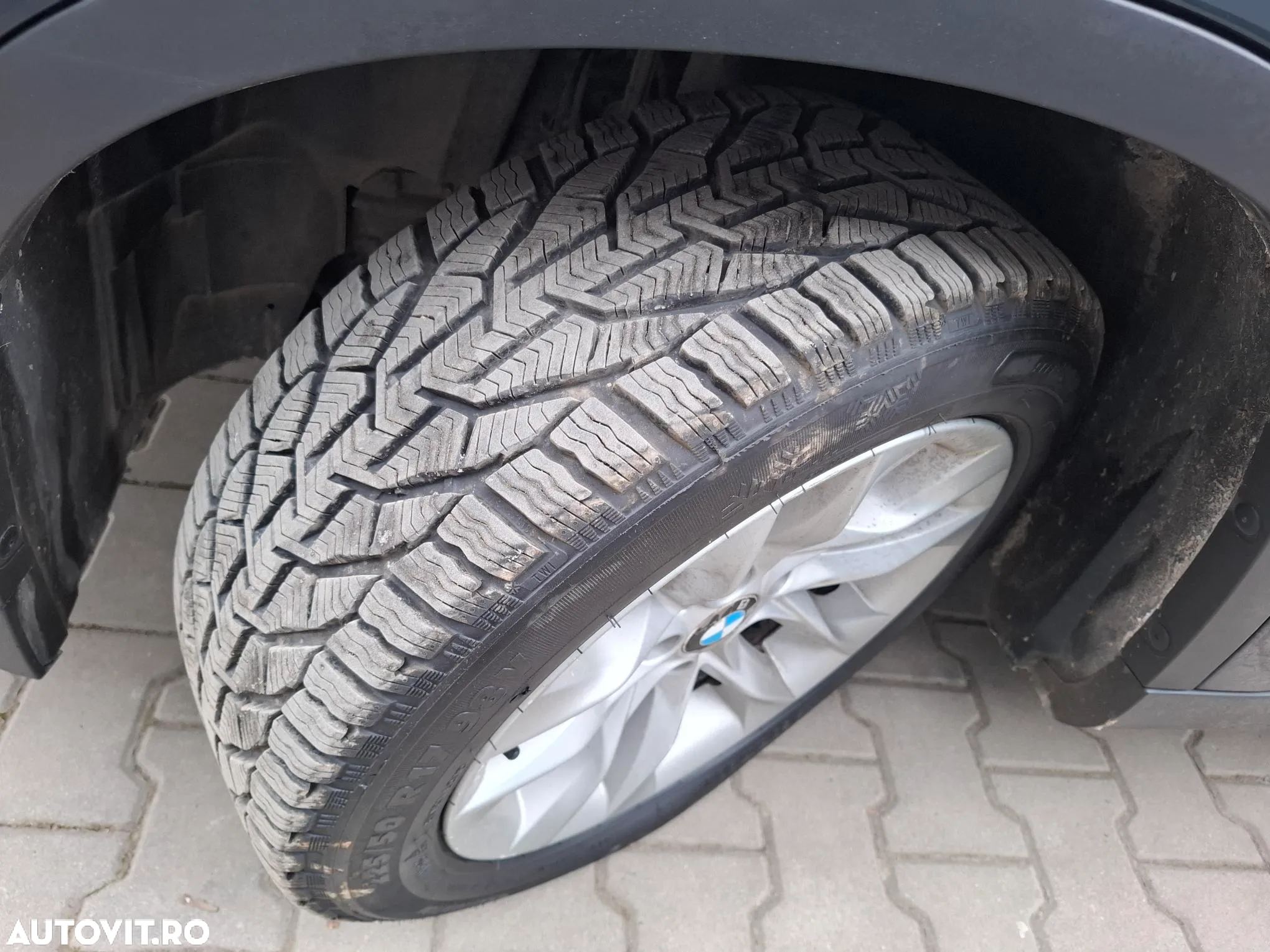BMW X1 - 10