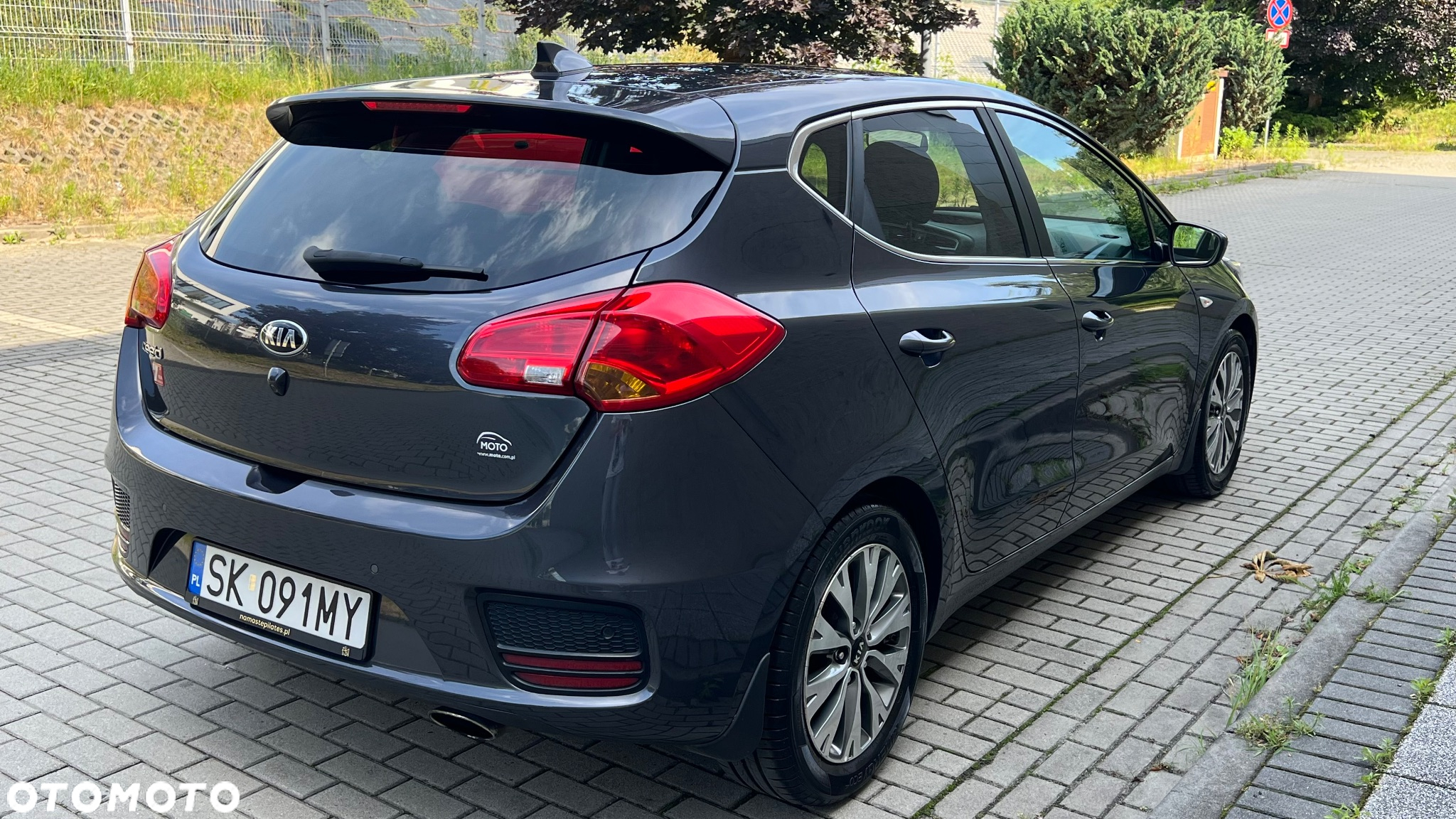 Kia Ceed 1.4 L Business Line Plus - 3