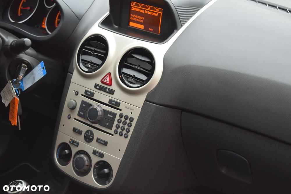 Opel Corsa 1.2 16V Navi - 19