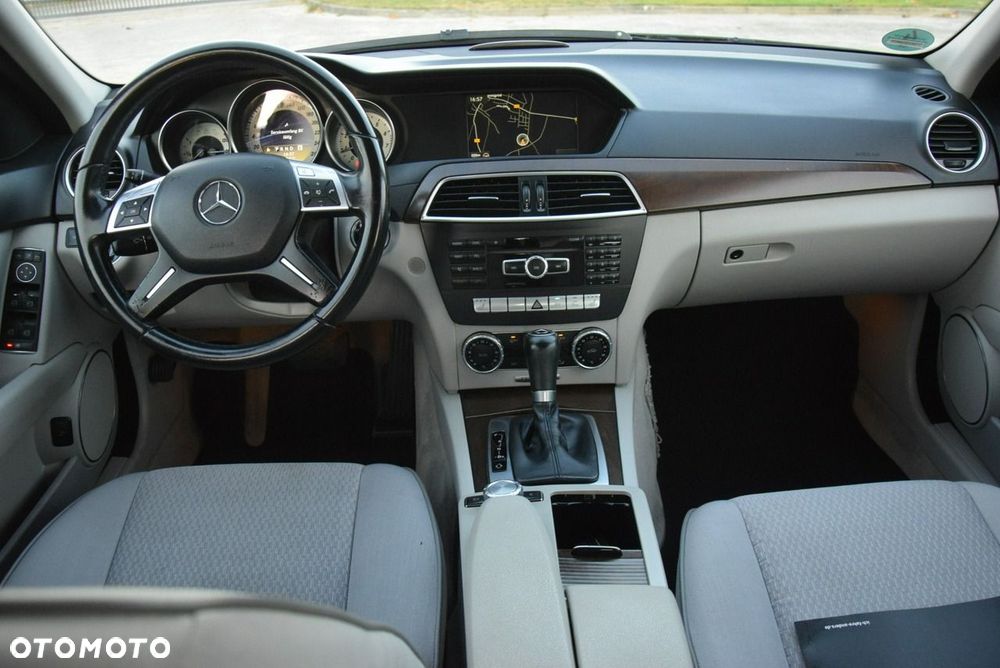 Mercedes-Benz Klasa C - 24