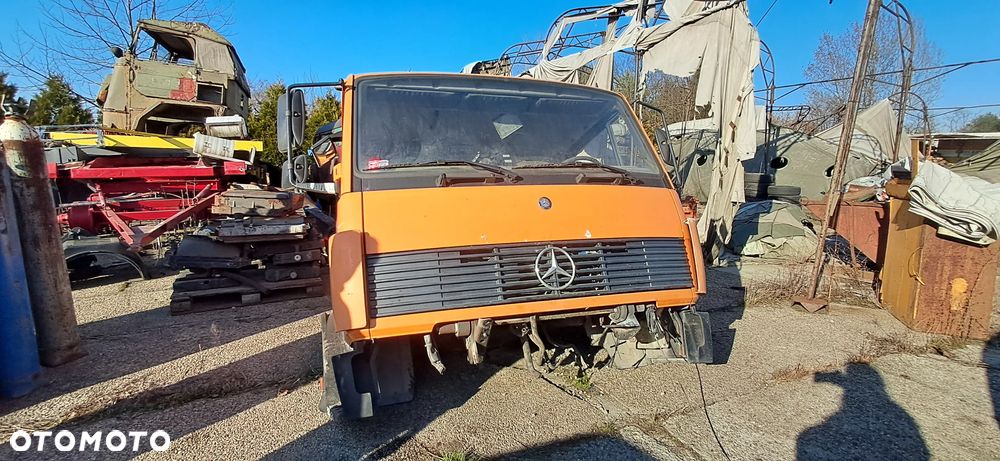 Kabina pojazdów MERCEDES 912 kompletna - 2