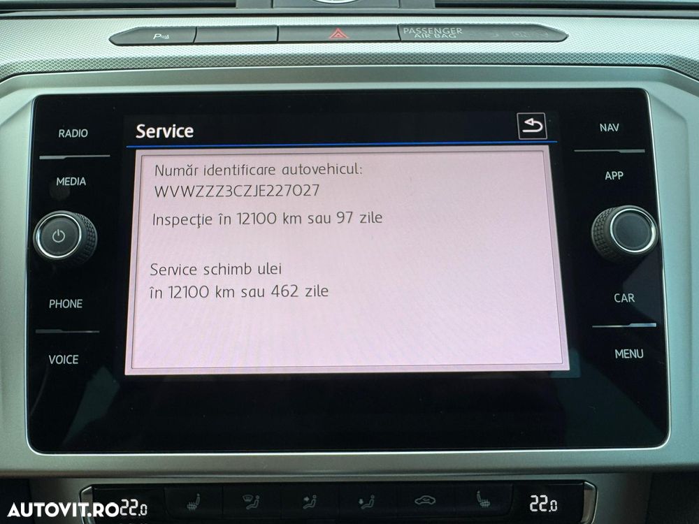 Volkswagen Passat 2.0 TDI SCR 4Motion DSG Comfortline - 18