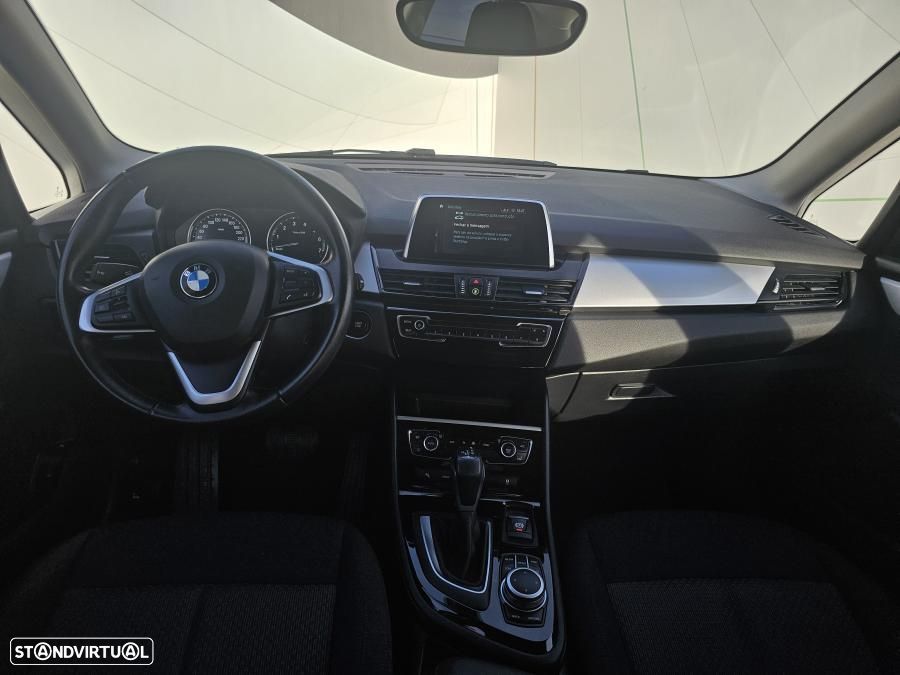 BMW 225xe Active Tourer Advantage - 34