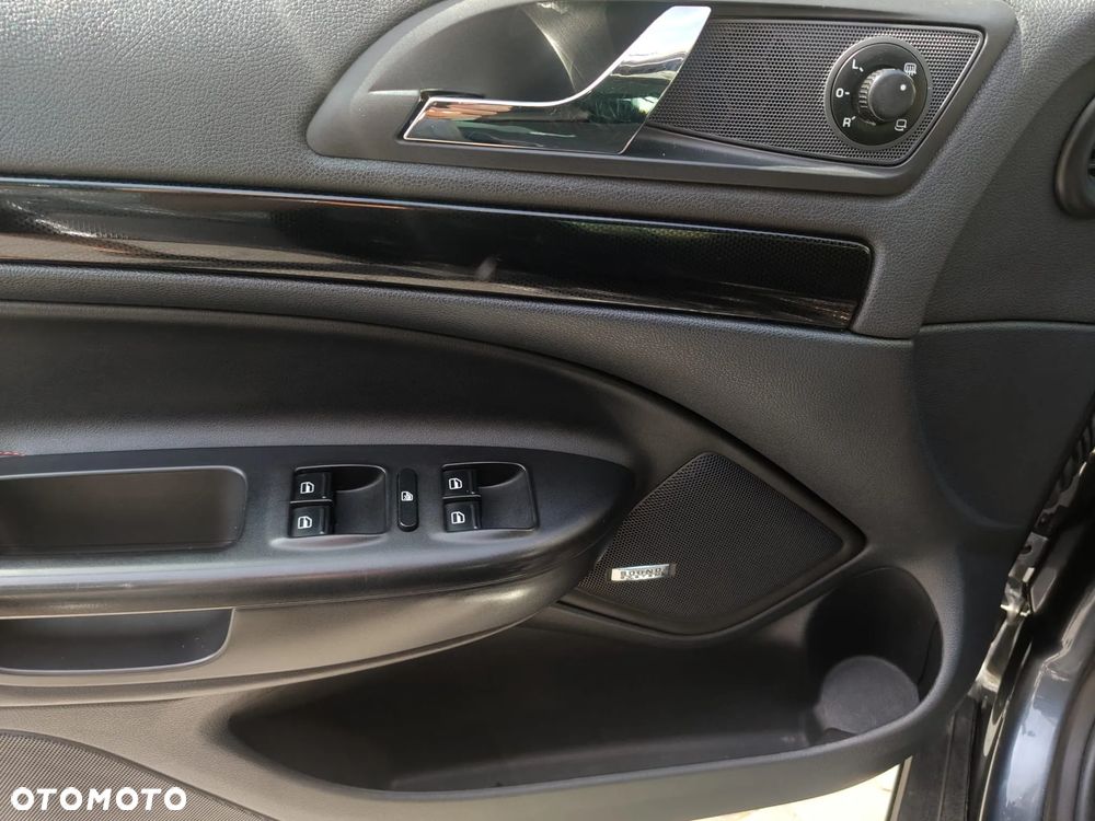 Skoda Octavia 2.0 TDI RS DSG - 23