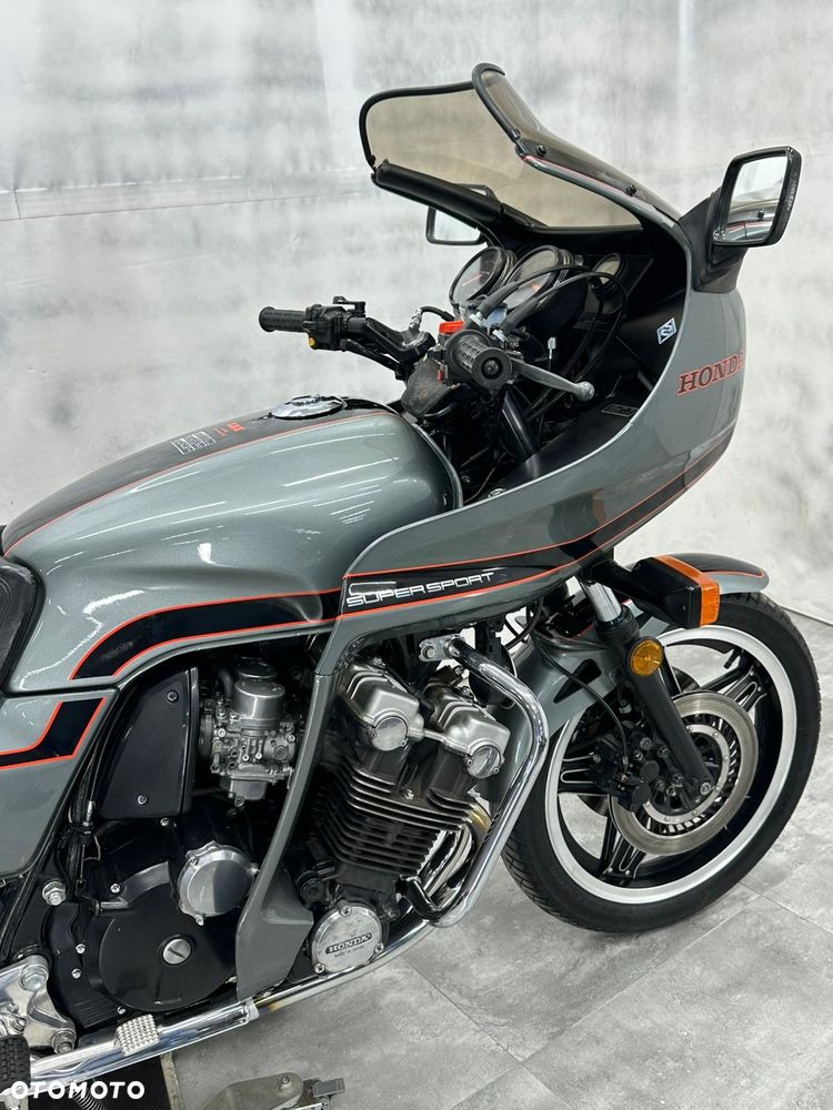 Honda CBX - 4
