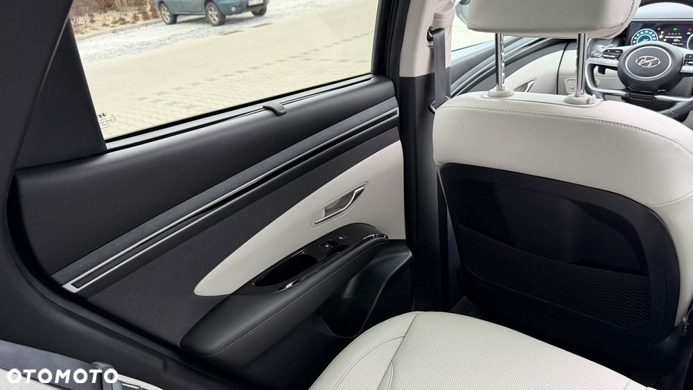 Hyundai Tucson 1.6 T-GDi HEV Platinum 4WD - 16