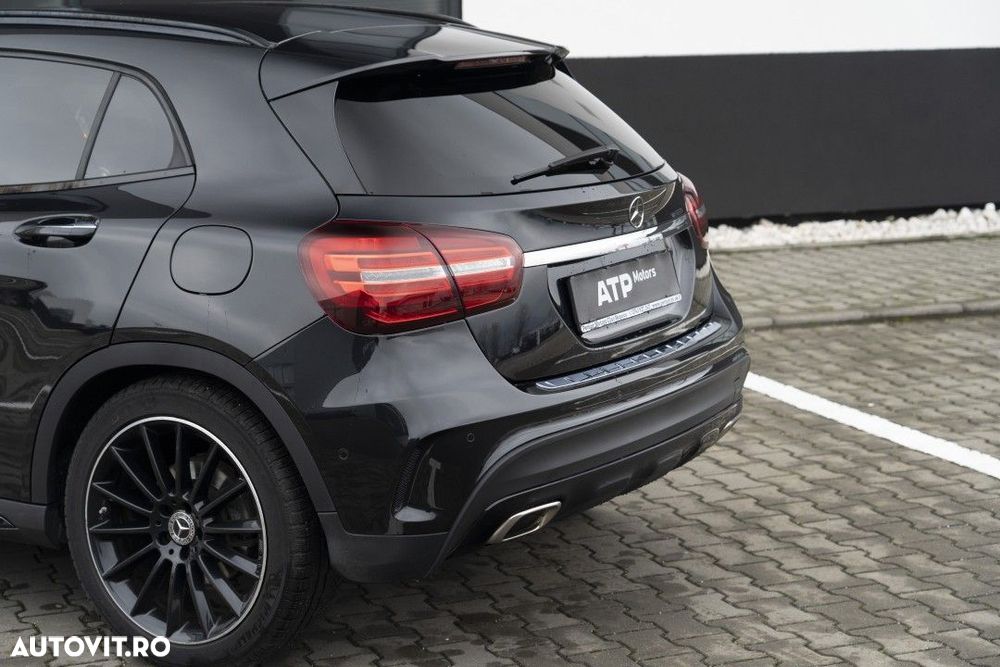 Mercedes-Benz GLA 220 4MATIC - 11