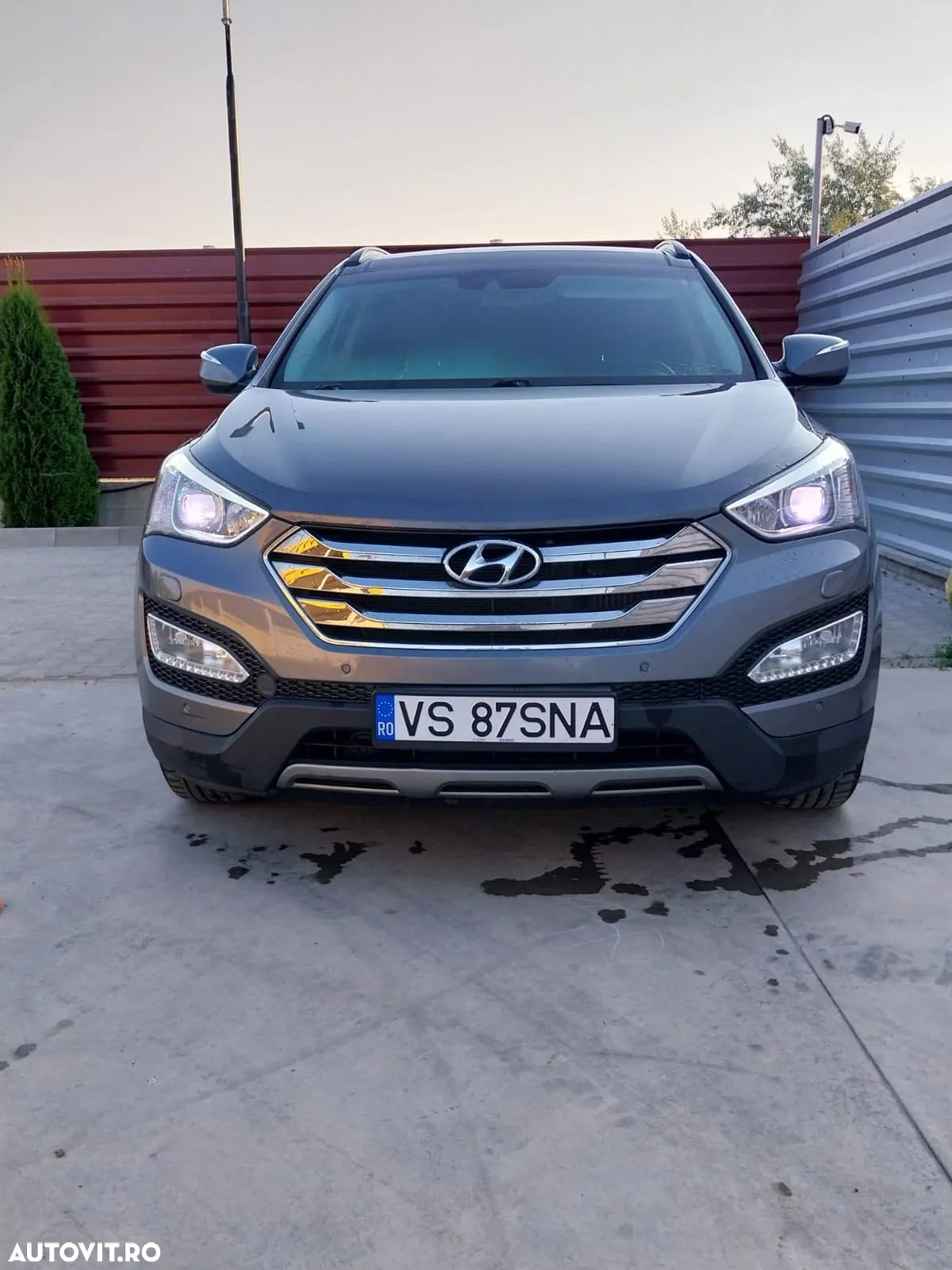 Hyundai Santa Fe - 1