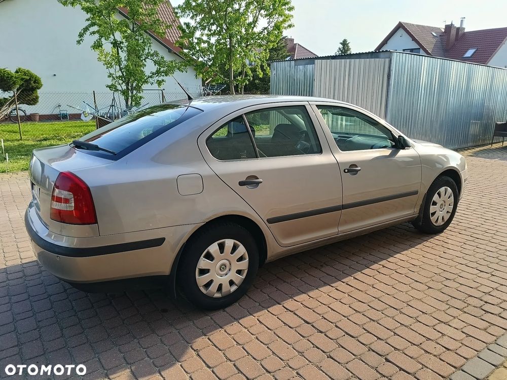Skoda Octavia 1.6 FSI Mint - 7