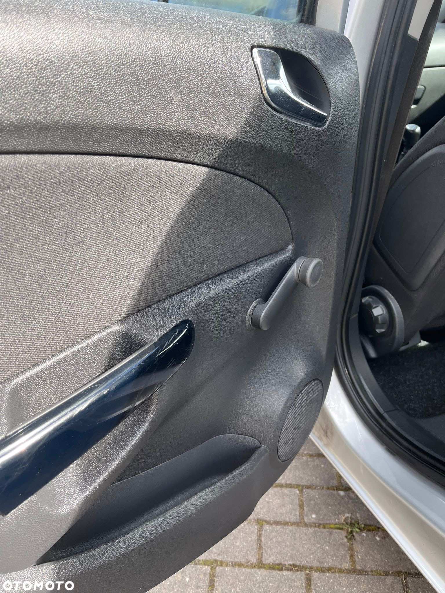 Opel Corsa 1.4 16V Color Elegance - 25