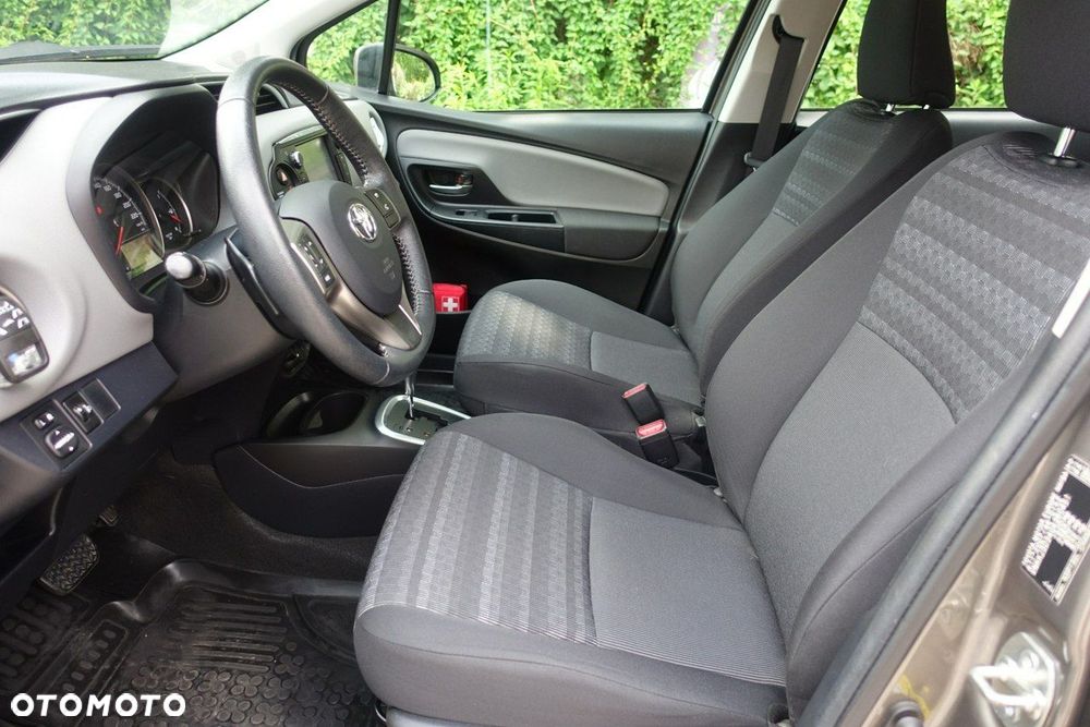 Toyota Yaris - 8